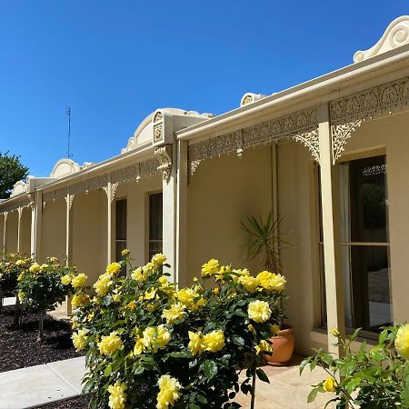Acacia Terraces Aparthotel Echuca Bagian luar foto